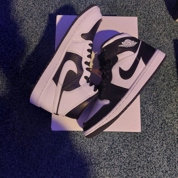 Nike Jordan 1 Mid Split Homage Black White DR0501-101 size 8.5 women's - Picture 10 of 10